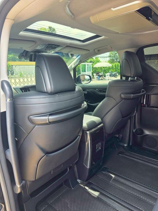 Toyota ALPHARD 2.5SC PACKAGE สีดำ ปี 2021 ไมล์ 40,000 กม.  11