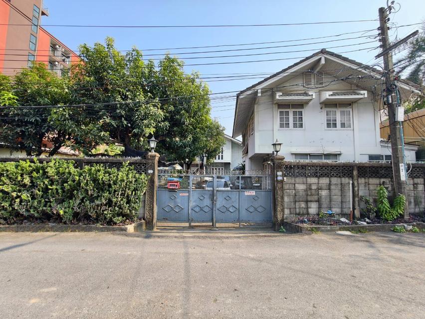 ขายที่ดินพร้อมสิ่งปลูกสร้างบ้าน 3 หลัง ภายในบ้าน208 ตรว. 1