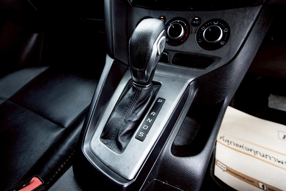 FORD FOCUS 1.6 TREND SPORT 2013  8