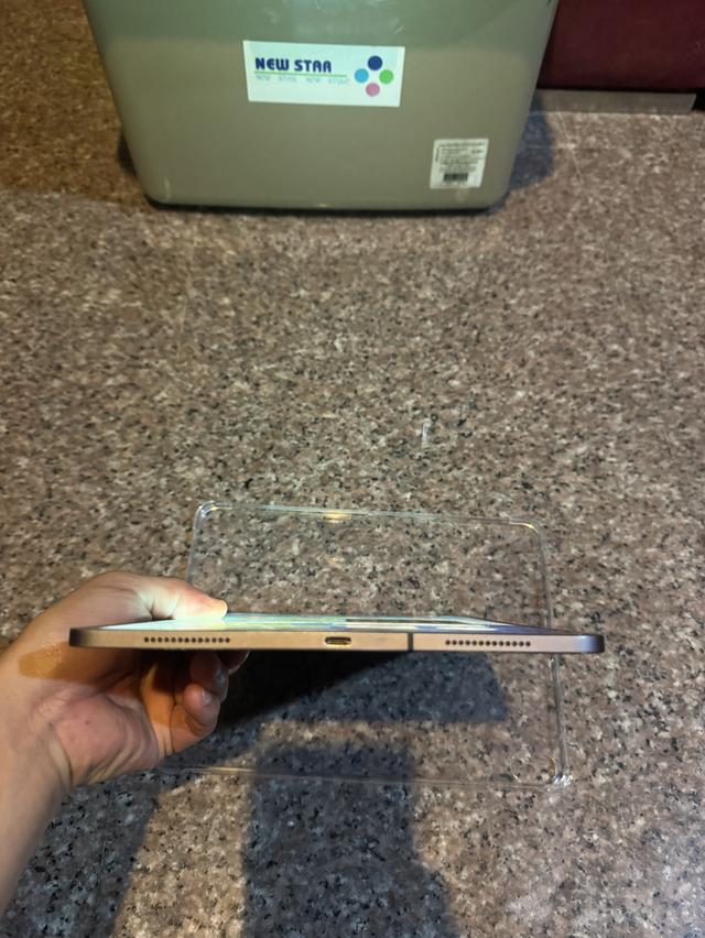 ขายๆๆๆถูกๆๆiPadPro11นิ้วสีSpace Gray 64กิ๊กWifi Celluer ใส่ซิมได้ใช้งานดีทุกๆฟังชั่นสูนTrueทุกๆฟังชั่นรีสโตได้ตลอดไม่มีติดไอคราว Model TH/A   สภาพ: 95 4
