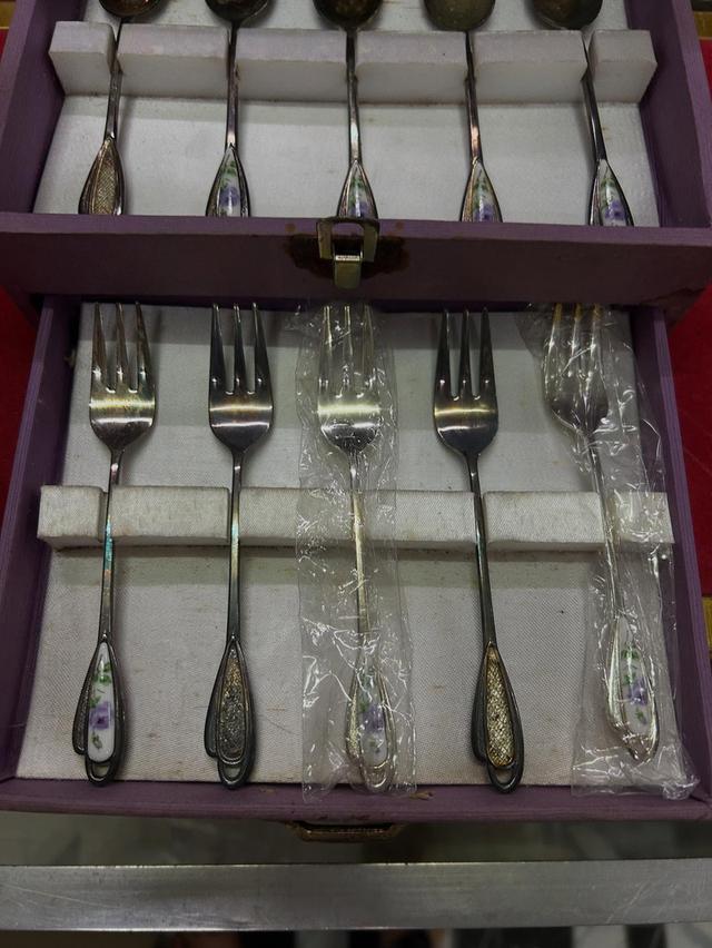 ชุดช้อนซ่อมเคลือบเงิน 12 ชิ้ยพร้อมกล่อง งาน silver plates 3