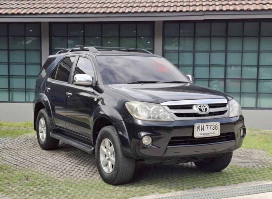 รหัสรถ KN7738 TOYOTA FORTUNER 2.7 V ปี05 LPG