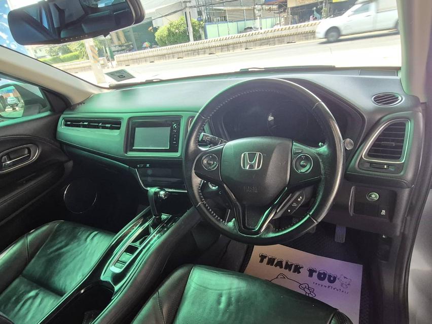 Honda HR-V 2017 รุ่น 1.8E สีเทา *เจ้าของขายเอง* 5