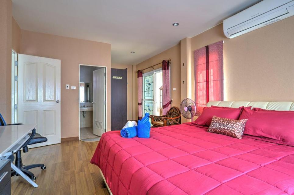 🏡🌟 ให้เช่าบ้านเดี่ยว 2 ชั้นหลังใหญ่ ทำเลดี เดินทางสะดวก ใกล้ร้านสะดวกซื้อ ตลาด และห้างสรรพสินค้า เหมาะสำหรับอยู่อาศัยหรือครอบครัวใหญ่ 7