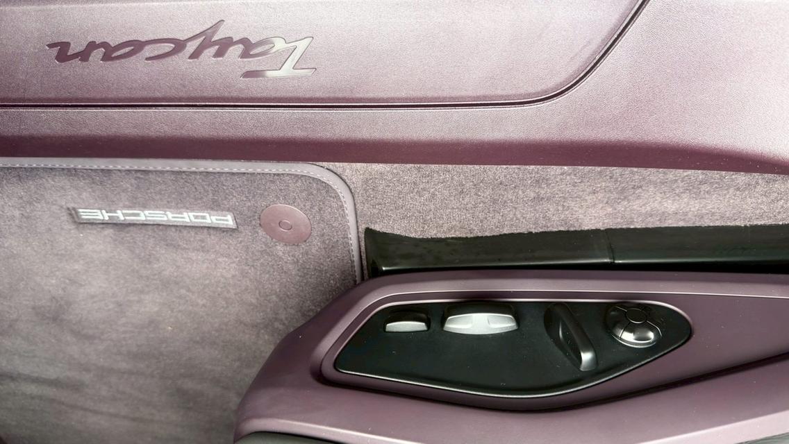 2021 PORSCHE TAYCAN สีดำ Milage 26,XXX KM ออฟชั่นล้นๆ รถศูนย์ AAS วารันตีแบต ถึง ปี29 ใช้ต่อสบายใจสุด HOTPRICE 3.29 MBCall 📞 092-666-2162 Tony รูปที่ 16