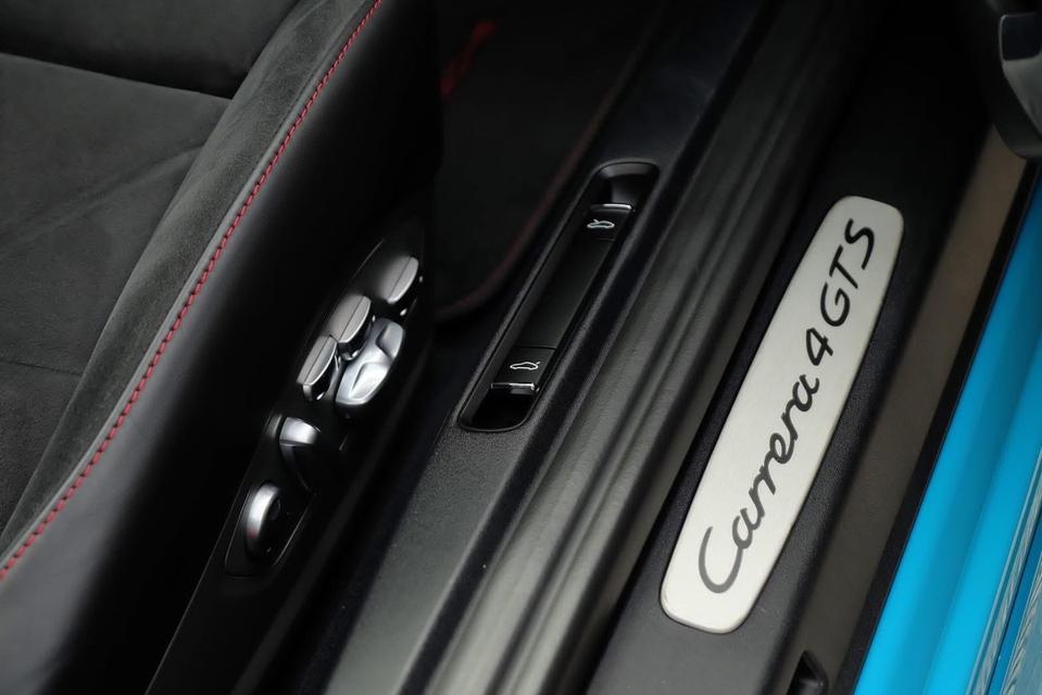 Porsche 911 Carrera 4 GTS Coupe 2017 āļĢāļđāļāļāļĩāđ 18