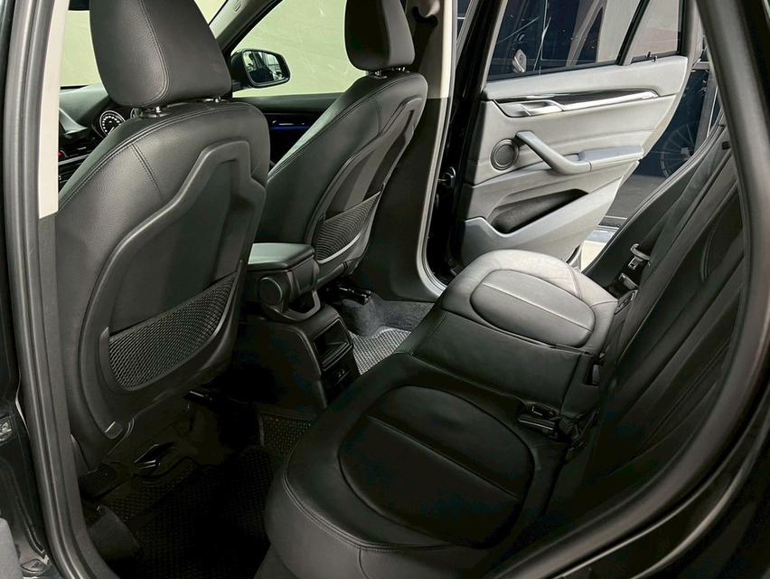 BMW X1 1.5 F48 sDrive18i SUV 8