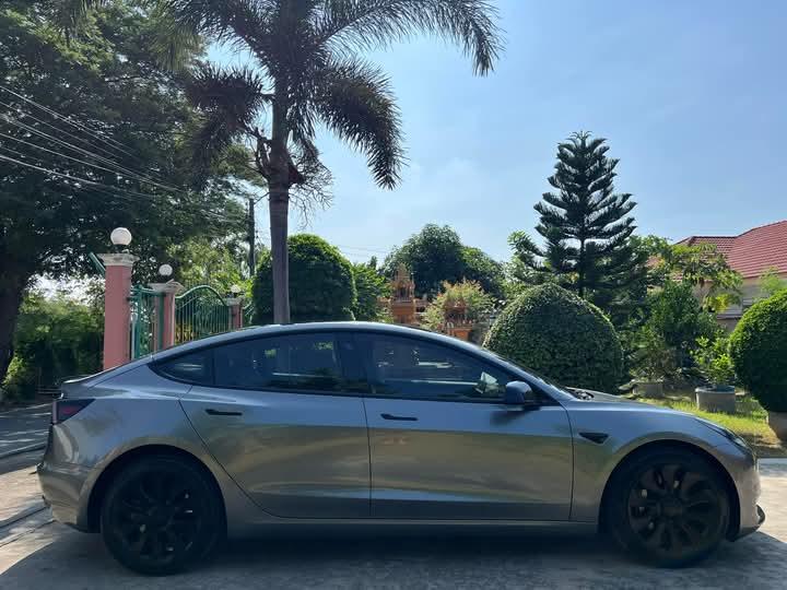 ปล่อยขายด่วน TESLA MODEL 3 2