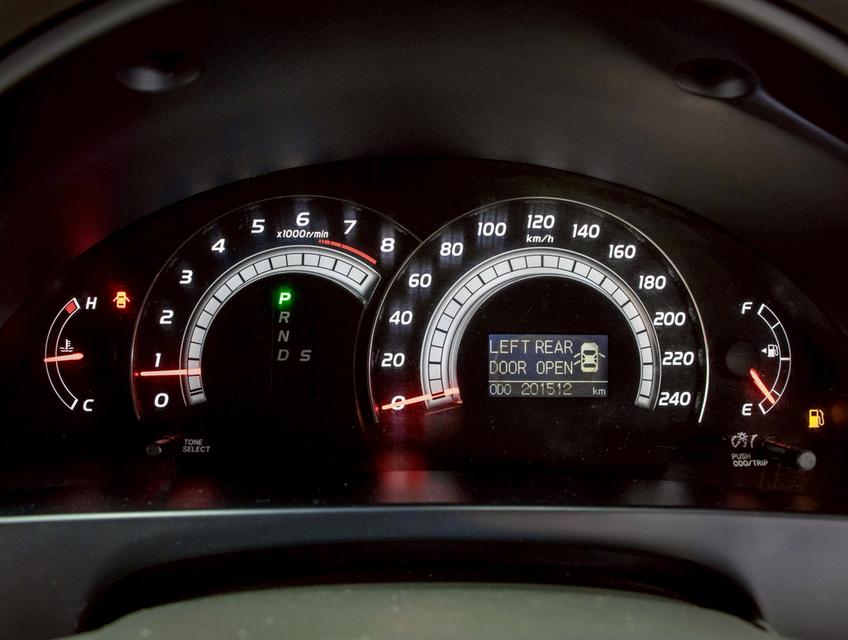 TOYOTA CAMRY 2.4 V ปี 2008 8