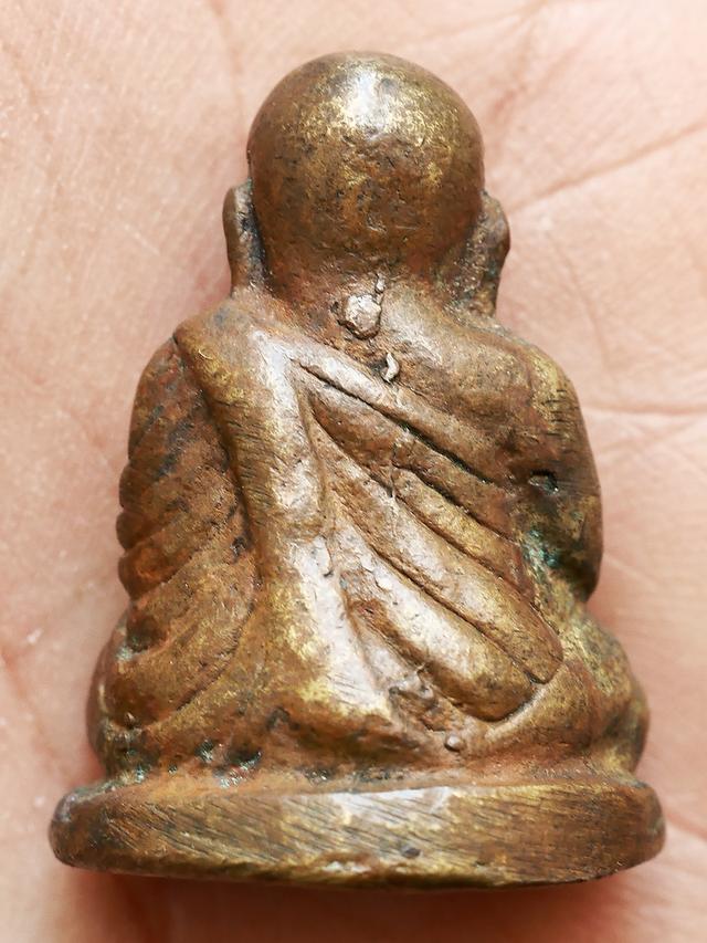 รูปหล่อหลวงพ่อเงิน วัดบางคลาน พิมพ์นิยม...เก่าๆ เนื้อจัดๆ รูปที่ 8