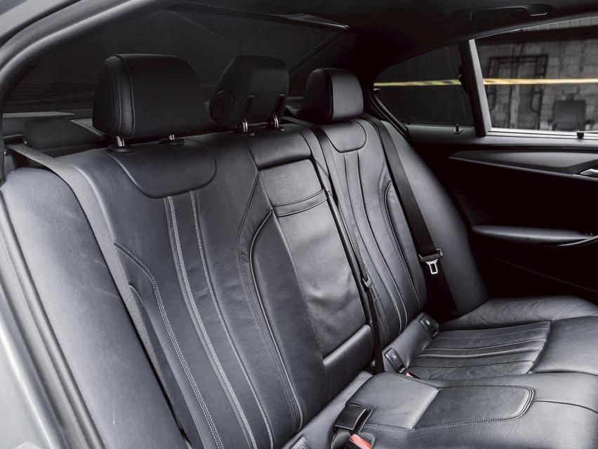 รหัสรถ 67GG1735 🚘 BMW G30 530e M Sport ปี 2018