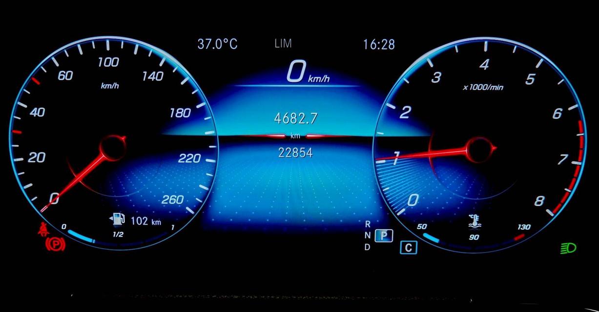 Mercedes Benz GLA200 AMG Dynamic ปี 2021 16