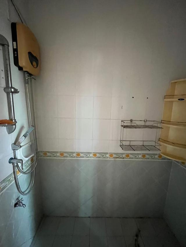 ทาวน์เฮาส์ 2 ชั้น มี3 ห้องนอน 2ห้องน้ำ 1ห้องครัว1ห้องรับแขก 9