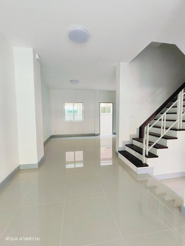 บ้านสร้างใหม่ พร้อมอยู่ ทำเลทอง! หมู่บ้านพนาสนธิ์วิลล่า ถนนลำลูกกาคลองสี่ ต.ลาดสวาย อ.ลำลูกกา จ.ปทุมธานี 3