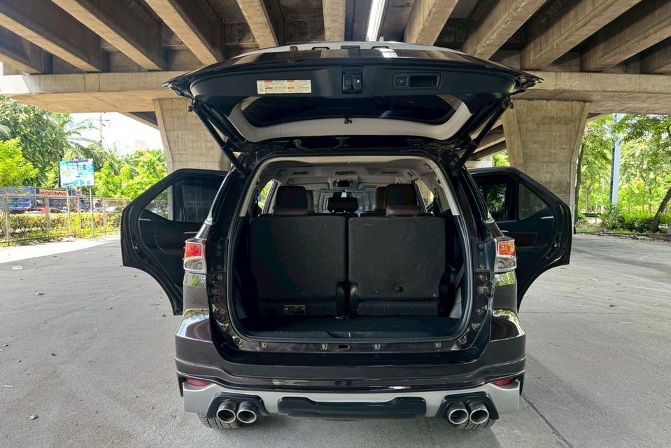 Toyota Fortuner 2.4 V 2WD AT ปี 2016 9