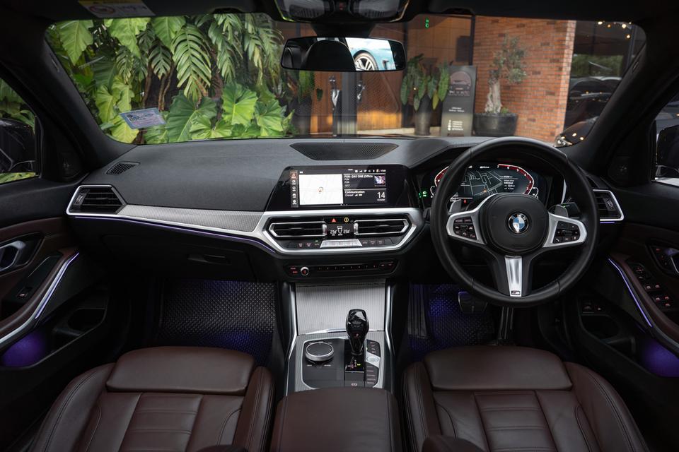 “BMW 330e M Sport Plug-in Hybrid”  ปี2021 📌𝟯𝟯𝟬𝙚 เข้าใหม่ค่ะ! วิ่งน้อย 🛠พร้อม 𝘽𝙎𝙄&𝙒𝙖𝙧𝙧𝙖𝙣𝙩𝙮 1 ปี