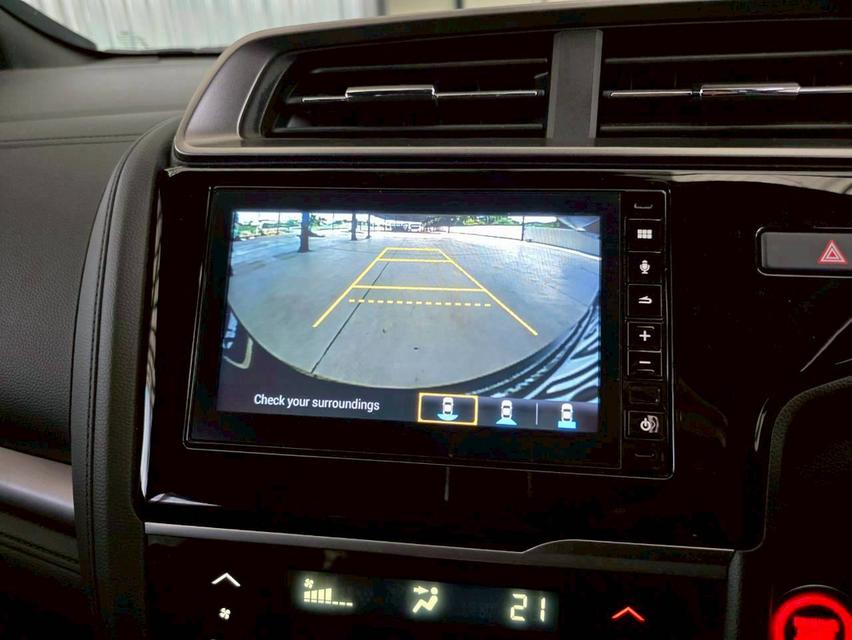 Honda Jazz 1.5RS ปีจด 2019 เข้าศูนย์ทุกระยะ 6