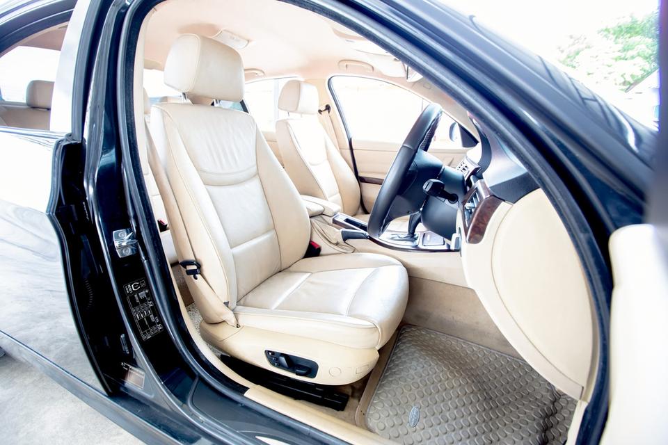 Bmw 318i ปี 2010 สีดำ มือเดียวป้ายแดง 11