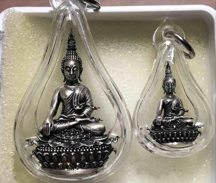 ขายเหมายกคู่  พระพุทธเลี่ยมเก่า