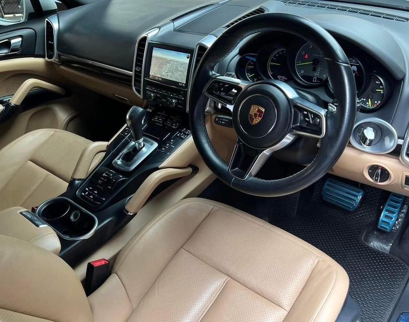Porsche CAYENNE 3.0 S E-Hybrid 4WD SUV 5