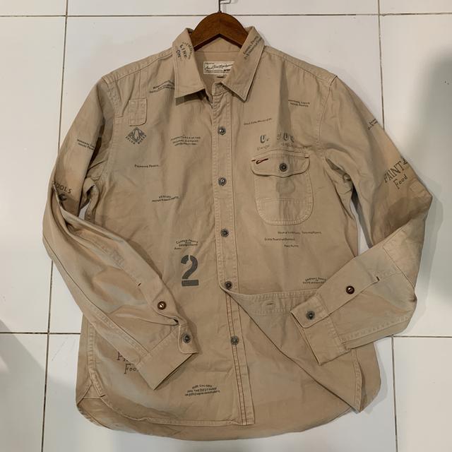 เสื้อเชิ้ต Avirex สีน้ำตาลเบจ รูปที่ 12