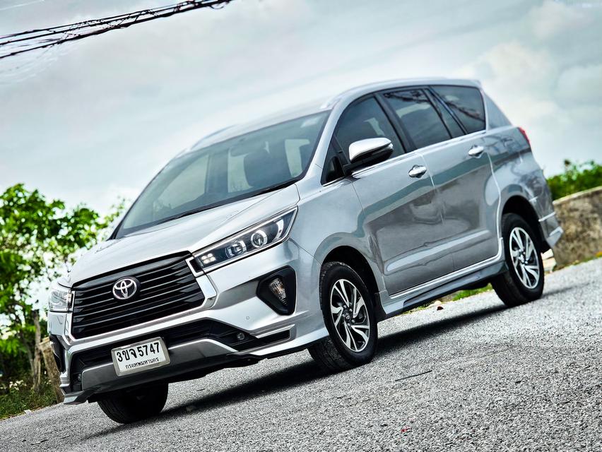 Toyota Innova 2.8 entry mnc