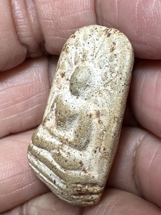 🙏พระคงลำพูน🙏พระกรุเนื้อชิน องค์ละ 800 รูปที่ 9