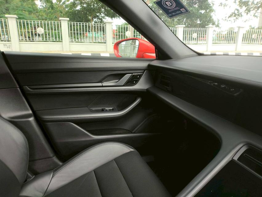 Porsche TAYCAN เปลี่ยนสัญญาผ่อนต่อ 13