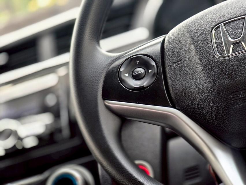 HONDA JAZZ 1.5V GK ปี 2021 (จดปี 2022) Minorchangeทรงยอดนิยม ใช้งานง่าย รูปที่ 15