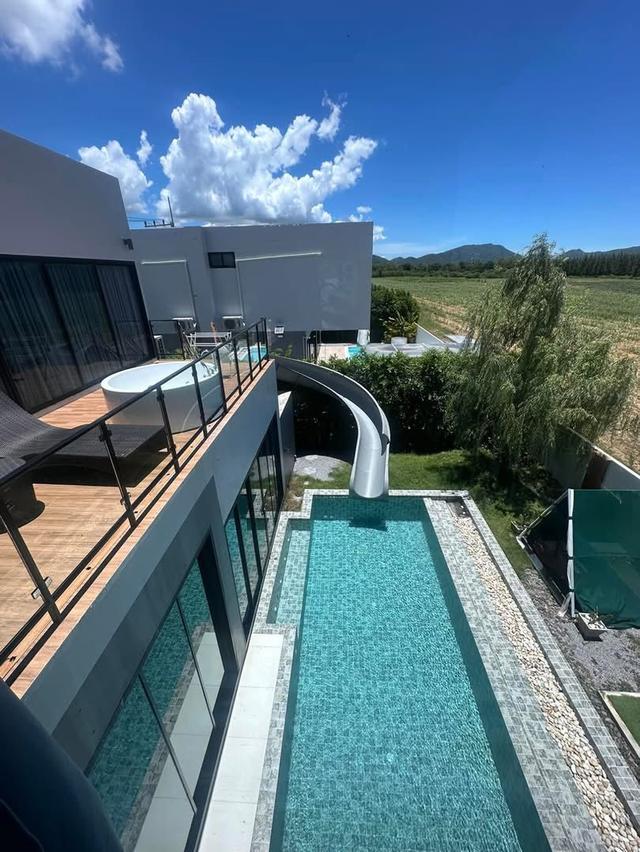 ขาย/ให้เช่า บ้าน Pool Villa หัวหิน 100 ตรว. ขนาด 4 ห้องนอน 4 ห้องน้ำ วิวภูเขา ห่างทะเล 5-10 นาที โทร 06-37515164 4