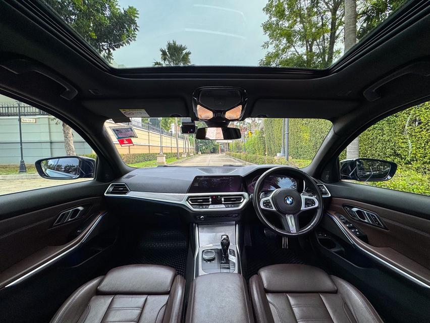ขาย BMW 330e M-sport G20 2022 สีดำ ราคาถูก มี BSI วารันตีเหลือ รูปที่ 9
