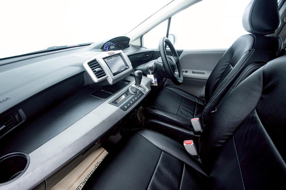 HONDA FREED 1.5 SE 2012 11