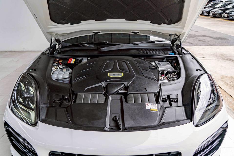 รหัสรถ NP928 PORSCHE CAYENNE 3.0 E-HYBRID COUPE 2021 17