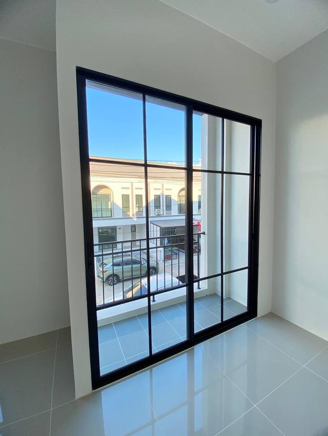 บ้านใหม่ให้เช่า ทาวน์โฮม2ชั้น 3 ห้องนอน 3 ห้องน้ำ 10