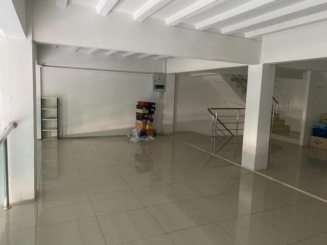 ให้เช่าอาคารพาณิชย์ 4.5 ชั้น 2 คูหา ซอยลาดพร้าว 128-4 ใกล้ BTS ลาดพร้าว101 3