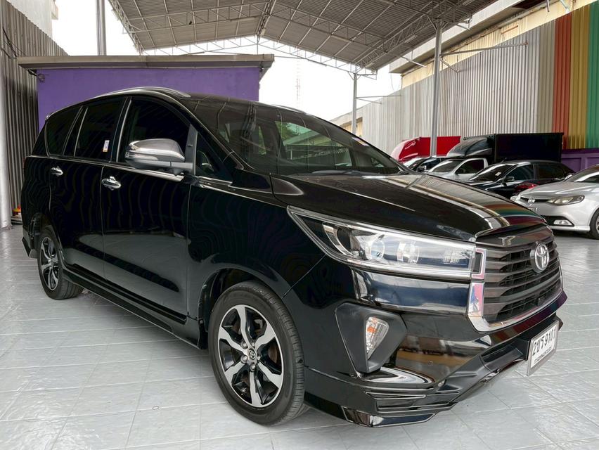 TOYOTA INNOVA CRYSTA 2.8 PREMIUM 2022
