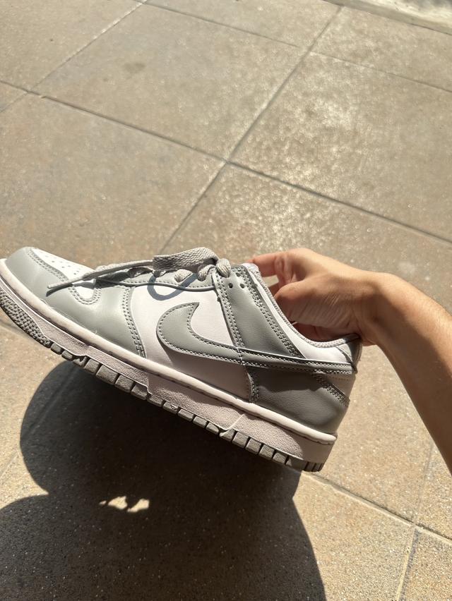 รองเท้าNike Dunk Low สีเทา