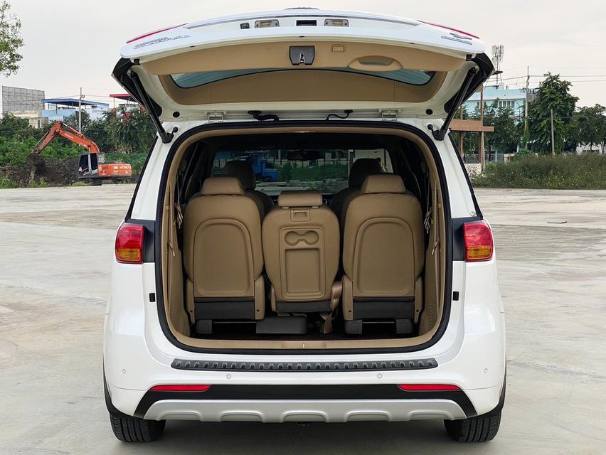 KIA Grand Carnival 2.2 EX 2015  6