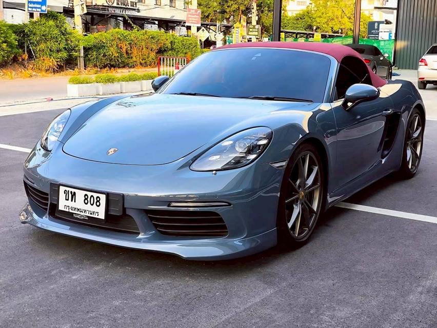 รหัสรถ KPV5 2017 PORSCHE BOXSTER 2.0 CABRIOLET สีเทา wrap ขาว หลังคาแดง  1
