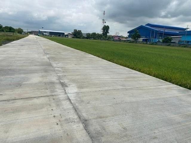 ขายที่ดินผังสีม่วง ในเขต EEC เป็นพื้นที่เขตพัฒนาอุตสาหกรรม ใกล้ตลาดปองพล เหมาะสามารถสร้างโรงงาน ทำอุตสาหกรรม คลังสินค้า หรือสาธารณูปโภค สาธารณูปการได้