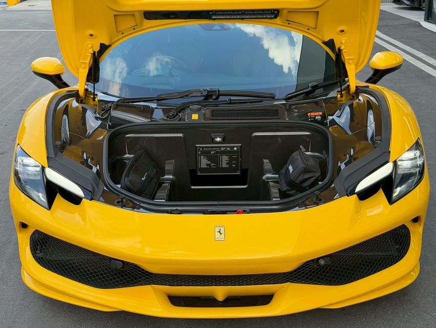 รหัสรถ KPV53 📌2023 Ferrari 296 GTS (Retractable Hardtop) สี GIALLO MODENA รูปที่ 3