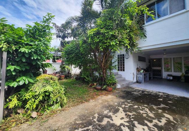 ขายบ้านเดี่ยว หมู่บ้านบ้านสวนพงษ์เพชร ซอยแจ้งวัฒนะ 43 เนื้อที่ 56 ตร.ว. 2 ชั้น 3 นอน 2 น้ำ