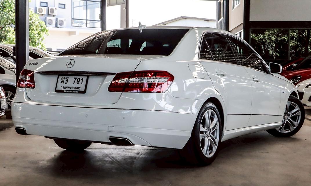 BENZ E200 CGI 1.8 W212 14