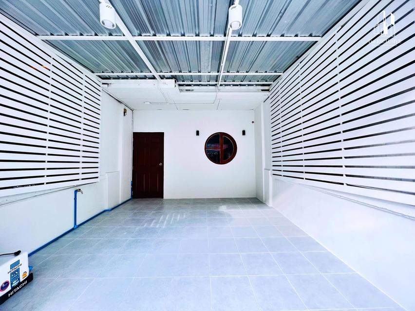 🏡 ขายทาวน์เฮ้าส์ บัวทอง 4 รีโนเวทใหม่สไตล์มินิมอล ✨ สวย อบอุ่น พร้อมอยู่ | ทำเลต้นสายรถตู้ เดินทางสะดวกที่สุดในย่านนี้ 4