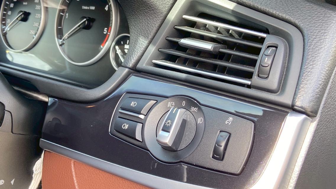 BMW520d ซีดานหรูขับดี ช่วงล่างแน่น มือเดียวเชียงใหม่ รูปที่ 14