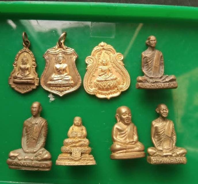 พระบ้านเหมายกชุด​ ชุดละ200บาท