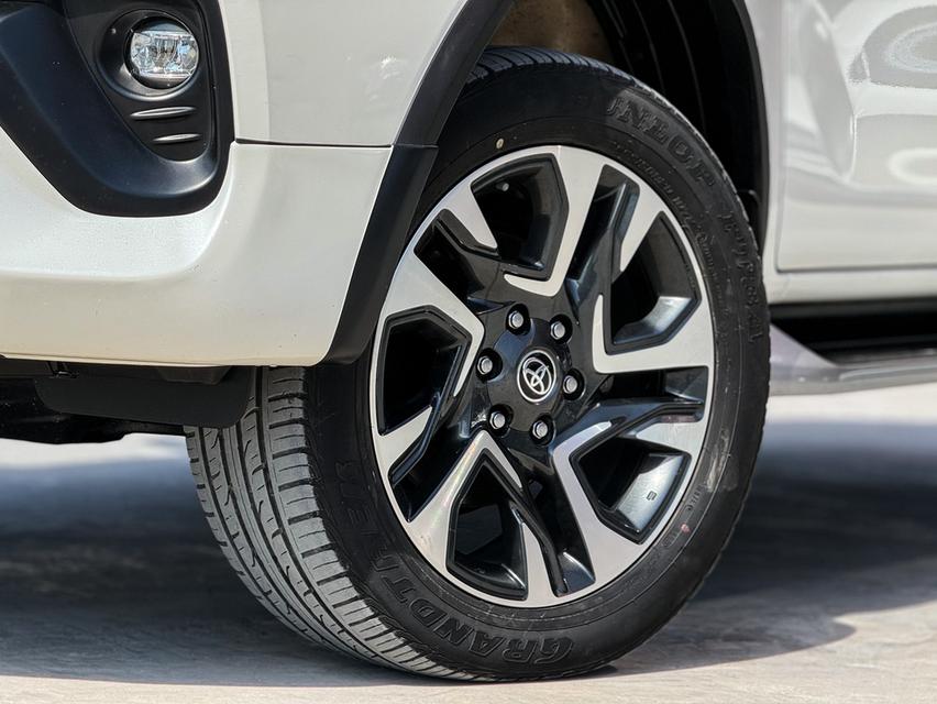 2019 TOYOTA FORTUNER 2.4 V 4WD รหัส WRT2881 12