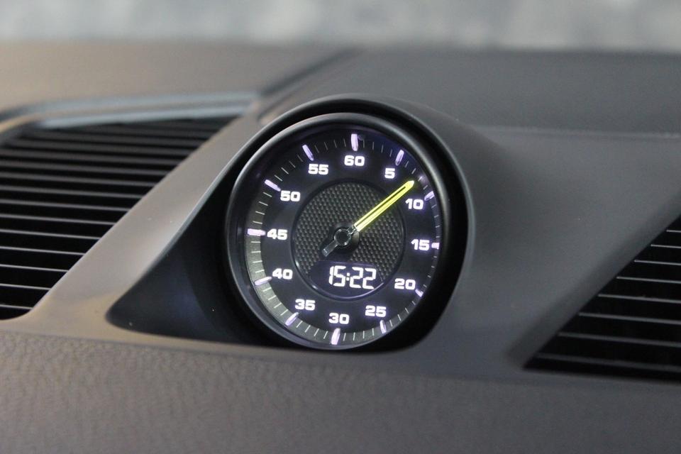 รหัสรถ JRS5512 เข้าใหม่กับ Porsche Cayenne S Hybrid 2019 20