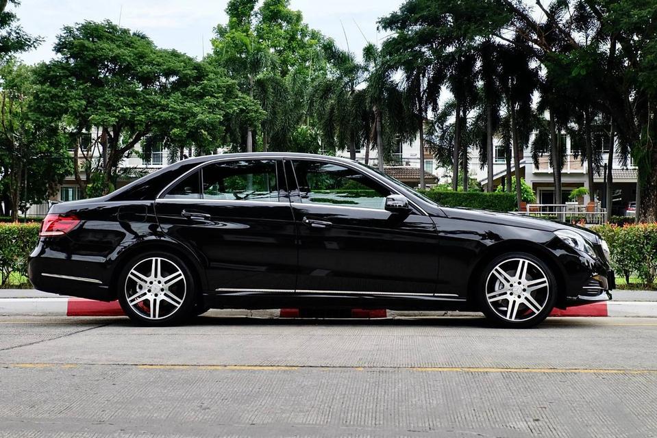 Mercedes Benz (W212) E300 Bluetec Hybrid Facelift 2014 รถโครตหรู ขายโครตถูก รถมือเดียวใช้น้อย ประวัติครบ รูปย่อยที่ 3