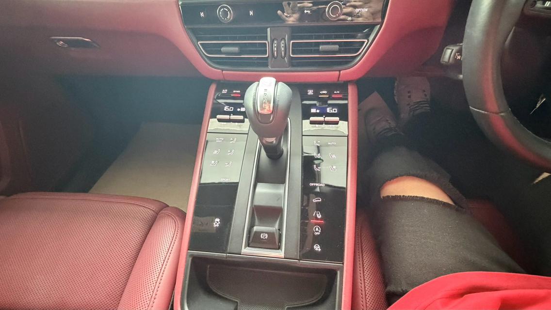 Porsche Macan 2024 สีดำ Milage 12,XXX KM. ออฟชั่นล้นที่สุด สภาพเหมือนใหม่ทุกประการ รูปที่ 7